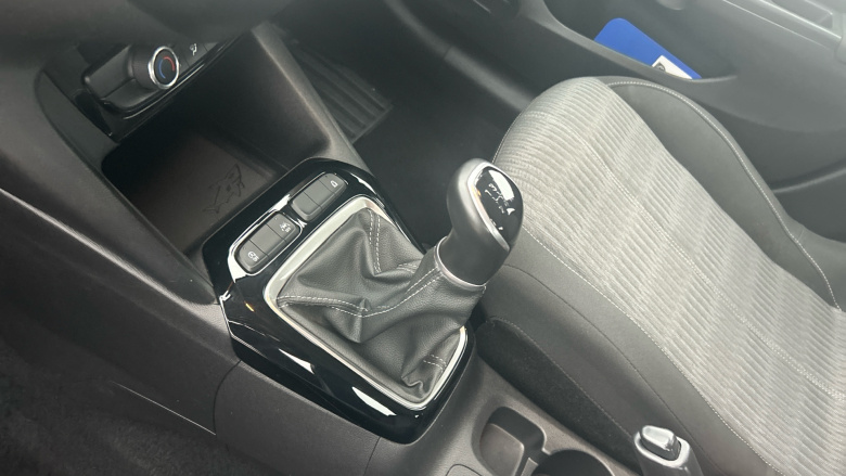 Vauxhall Corsa 1.2 SE 5dr Petrol Hatchback